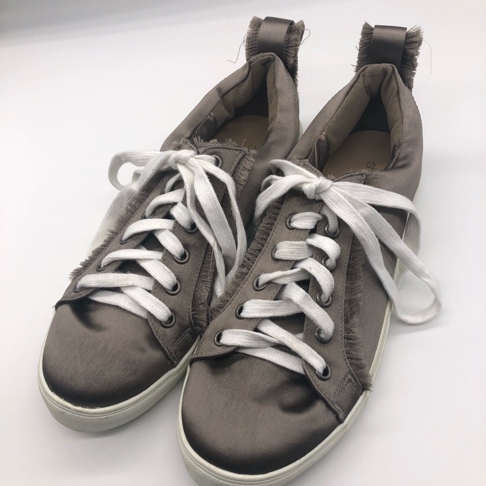 •Silver sneakers (shoe dazzle) like new